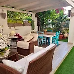 Charming + Garden דירה קאלאסטה